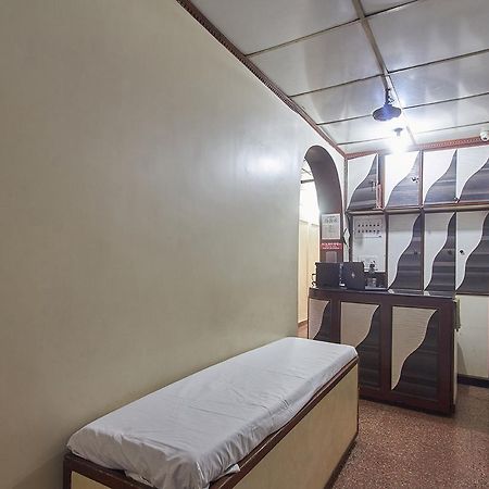 مومباي Plaza Guest House المظهر الخارجي الصورة