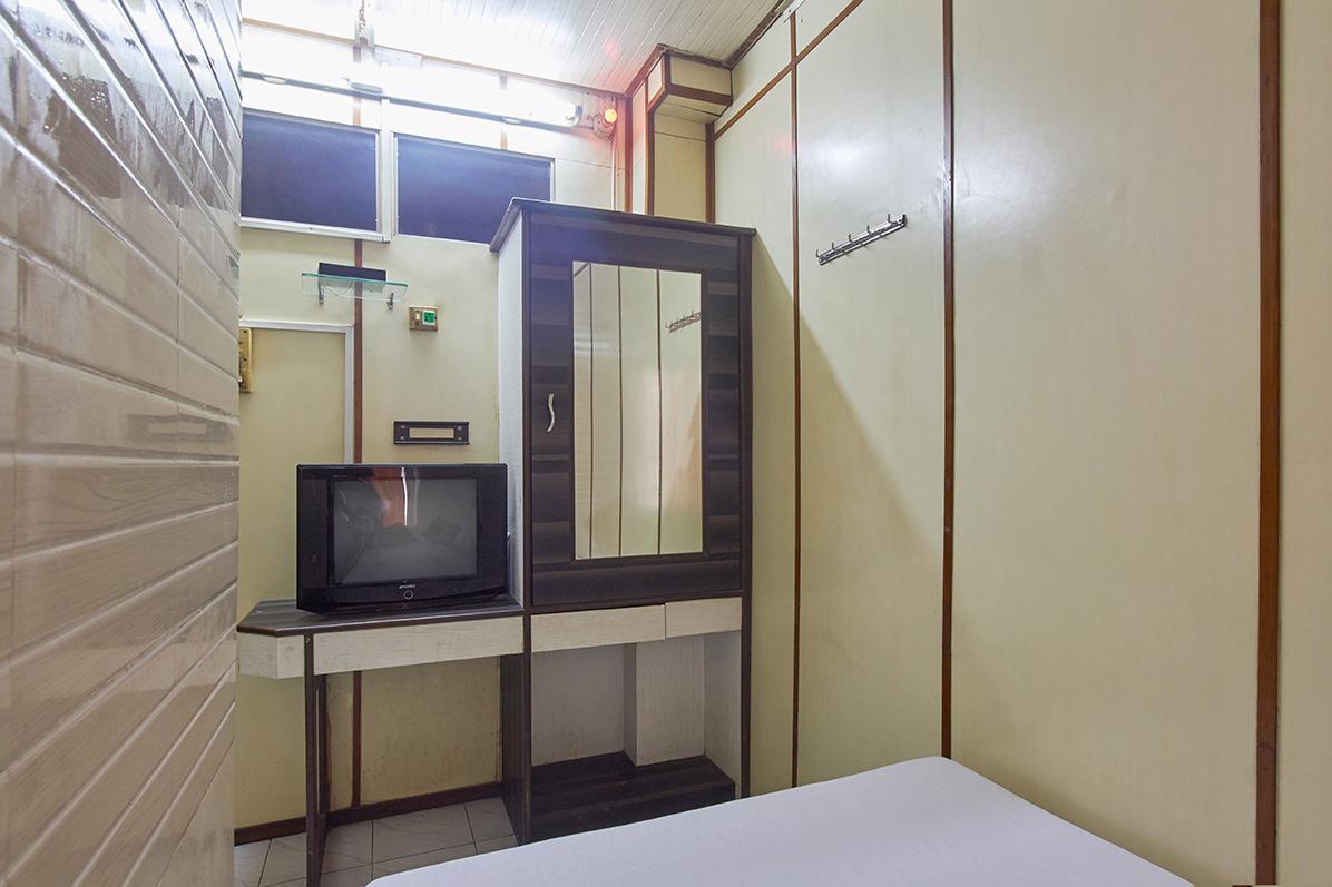 مومباي Plaza Guest House المظهر الخارجي الصورة